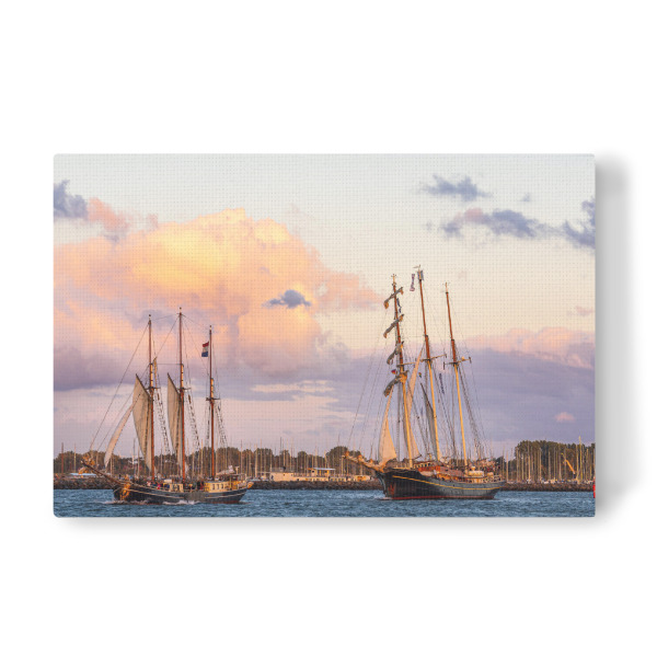 Leinwandbild "Ausfahrt der Segelschiffe" artboxONE - Natur,Reise,Reise / Strand und Meer