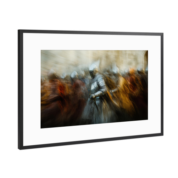 Poster mit Rahmen Schwarz (Metallic) "Die Silberne Rüstung" artboxONE - Abstrakt,Menschen,Männer