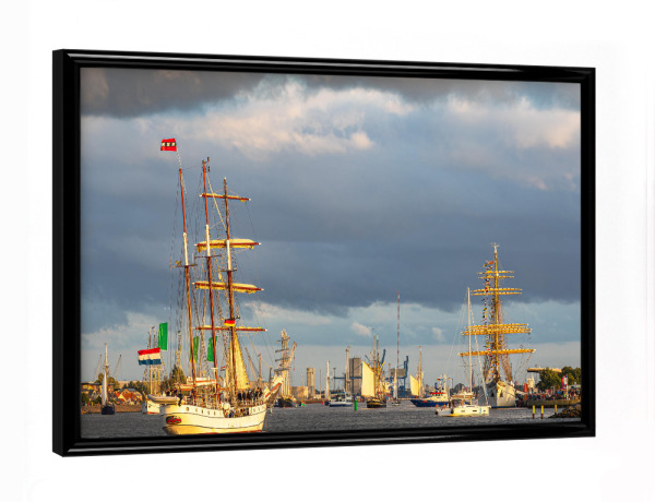 Poster mit schwarzem Rahmen "Segelschiffe im Neuen Strom" artboxONE - Natur,Reise,Architektur,Reise / Strand und Meer