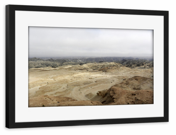 Poster mit Rahmen schwarz "Mondlandschaft in Namibia" artboxONE - Natur,Reise,Reise / Afrika,Reise / Länder