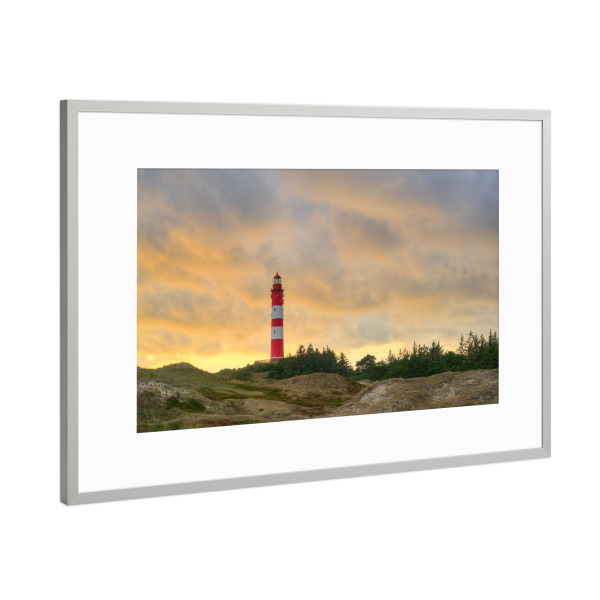 Poster mit Rahmen Silber "Amrumer Leuchtturm" artboxONE - Reise,Architektur,Reise / Strand und Meer