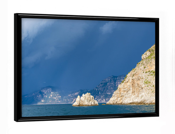 Poster mit schwarzem Rahmen "Amalfiküste mit Wolken" artboxONE - Natur,Reise,Reise / Strand und Meer,Reise / Länder