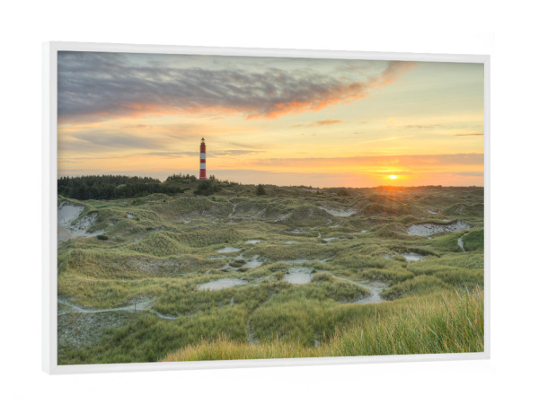 Poster mit weißem Rahmen "Dünen beim Leuchtturm auf Amrum" artboxONE - Natur,Reise,Reise / Strand und Meer