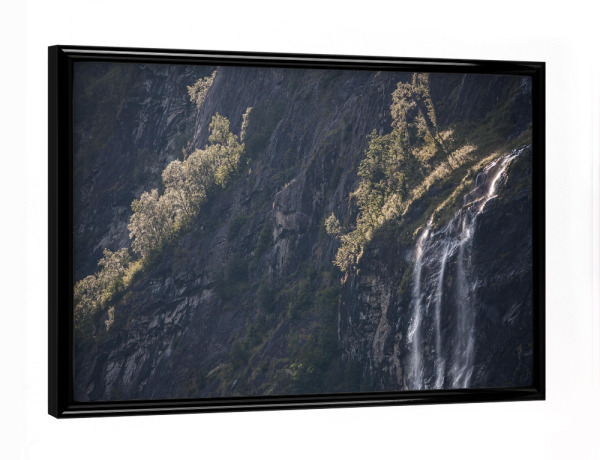 Poster mit schwarzem Rahmen "Geirangerfjord Wasserfall" artboxONE - Natur - Sieben schwestern,Geiranger,Norwegen,Skandinavien,Naturfotografie,Felsen
