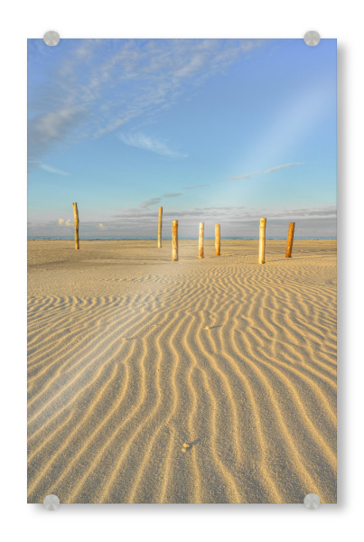 Acrylglasbild "Holzpfähle am Strand auf Amrum" artboxONE - Natur,Reise,Reise / Strand und Meer