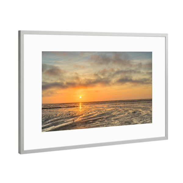 Poster mit Rahmen Silber "Wattenmeer bei Sonnenaufgang" artboxONE - Natur,Reise,Reise / Strand und Meer