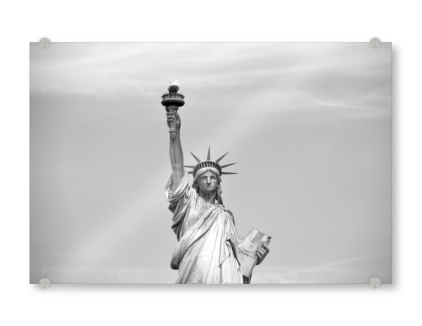 Acrylglasbild "Die Freiheitsstaue in NYC" artboxONE - Städte,Städte / New York,Reise,Schwarzweiß,Reise / Länder