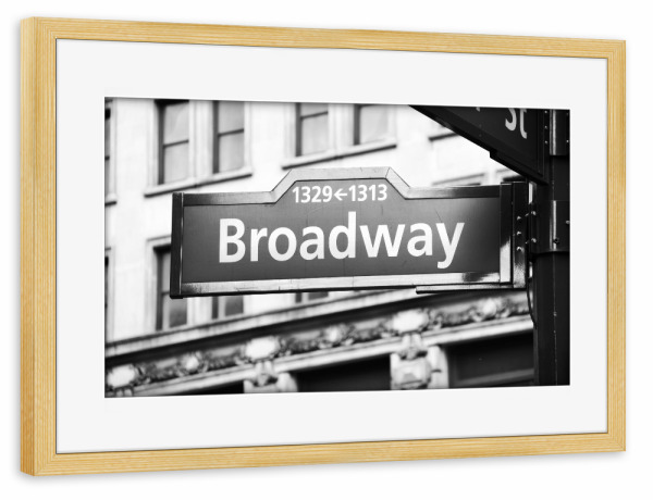 Poster mit Rahmen kiefer "Broadwayschild" artboxONE - Städte / New York,Reise,Schwarzweiß,Reise / Länder
