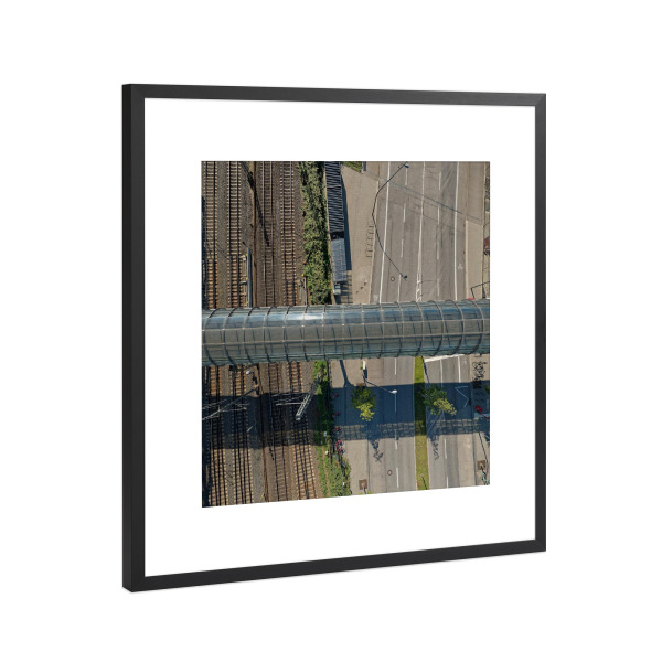 Poster mit Rahmen Schwarz (Metallic) "Bahnhof-Glasbrücke waagerecht" artboxONE - Städte,Städte / Hamburg,Reise,Architektur,Arcadia