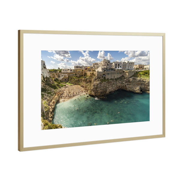 Poster mit Rahmen Gold "Polignano a Mare" artboxONE - Reise / Strand und Meer
