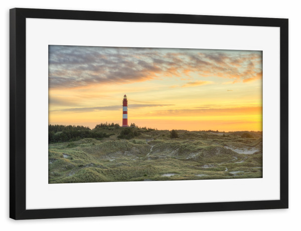 Poster mit Rahmen schwarz "Leuchtturm auf der Insel Amrum" artboxONE - Natur,Reise,Reise / Strand und Meer