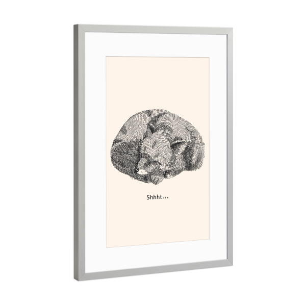 Poster mit Rahmen Silber "Psst!" artboxONE - Für Kinder,Tiere - Lesie,Baby,Schlaf,Winterschlaf,Fuchs,Fox,Waldtier,Psst,Pssst,Shhht,Ruhe,Entspannung