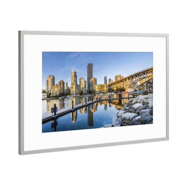 Poster mit Rahmen Silber "Granville Island in Vancouver" artboxONE - Architektur,Reise / Länder,Städte / Weitere
