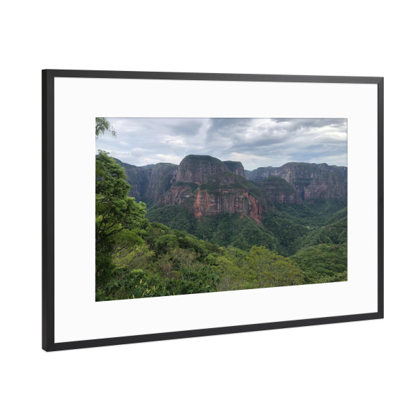 Poster mit Rahmen Schwarz (Metallic) "Der Amboro" artboxONE - Natur,Reise,Reise / Länder