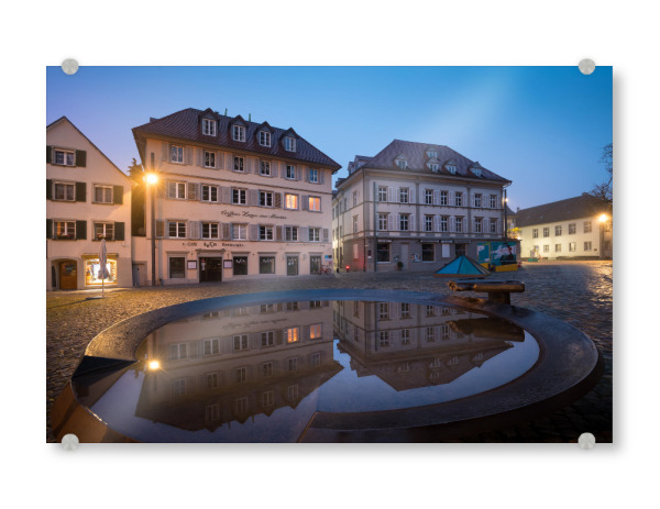 Acrylglasbild "Konstanz Münsterplatz" artboxONE - Städte,Architektur - Gutmann,Brunnen,Altstadt,Blaue stunde,Spiegelung,Baden-württemberg