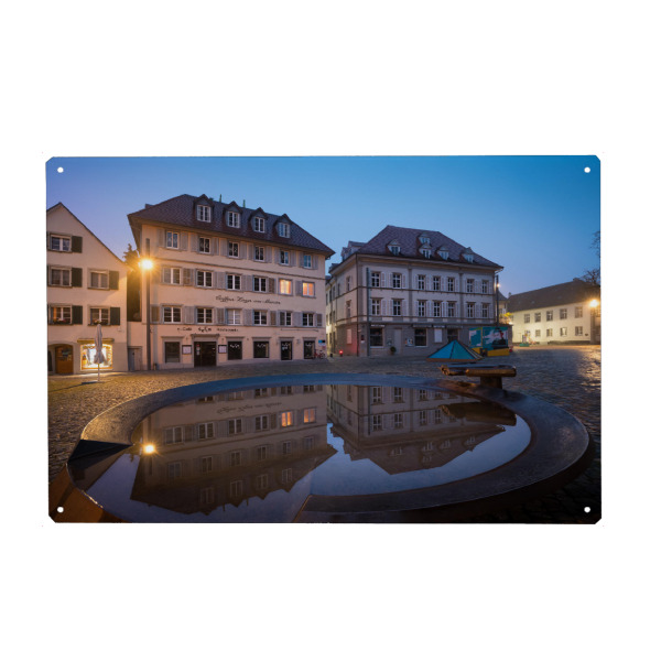 Holzbild "Konstanz Münsterplatz" artboxONE - Städte,Architektur - Gutmann,Brunnen,Altstadt,Blaue stunde,Spiegelung,Baden-württemberg