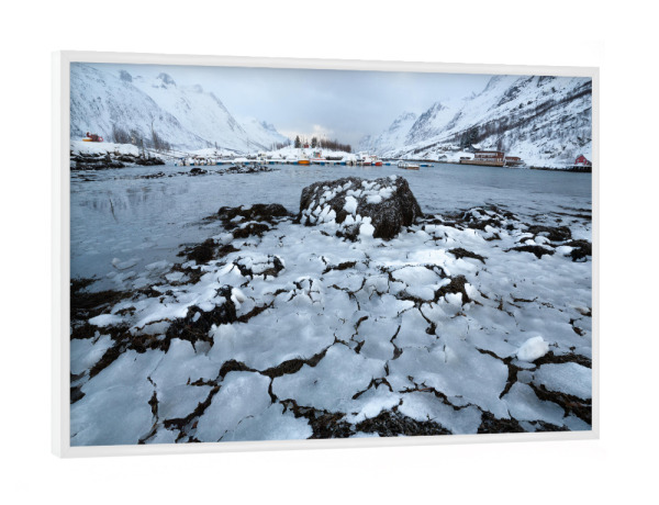 Poster mit weißem Rahmen "Eisiger Fjord" artboxONE - Natur