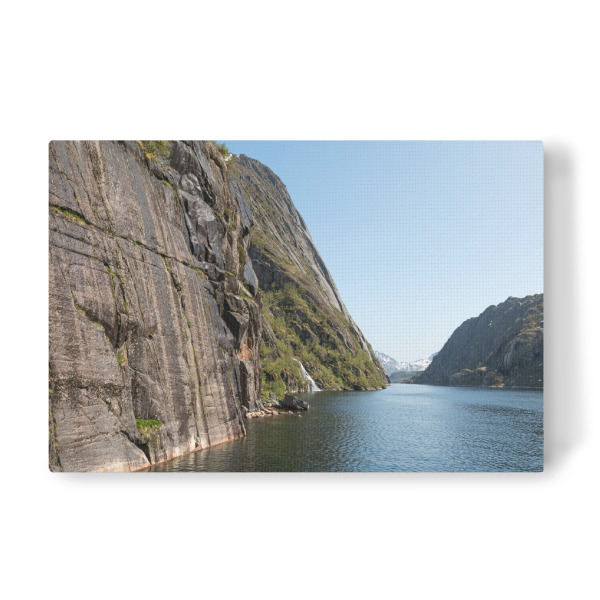 Leinwandbild "Trollfjorden" artboxONE - Natur,Reise - Trollfjord,Fjord,Lofoten,Norwegen,Skandinavien,Norwegische küste,Felsen,Felsküste