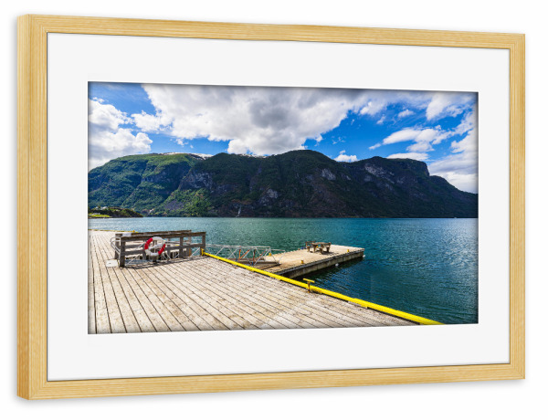 Poster mit Rahmen kiefer "Steg am Aurlandsfjord" artboxONE - Natur,Reise,Architektur,Reise / Strand und Meer,Reise / Länder