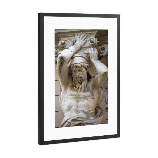 Poster mit Rahmen Schwarz (Metallic) "Eine Skulptur in Budapest" artboxONE - Architektur - Budapest,Donau,Skulptur,Ungarn,Monument,Figur