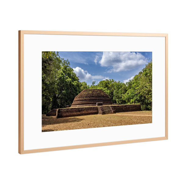 Poster mit Rahmen Kupfer "Alte Stupas bei Sigiriya" artboxONE - Reise,Architektur