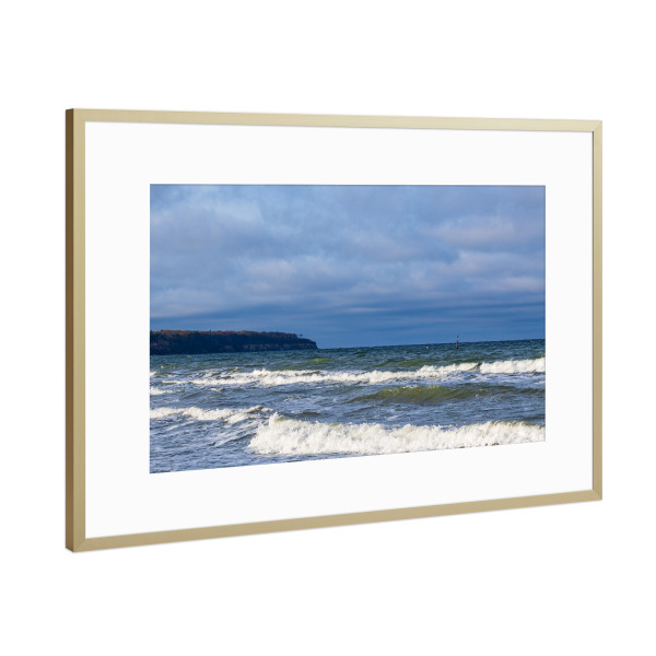 Poster mit Rahmen Gold "Wellen und Wolken" artboxONE - Natur,Reise,Reise / Strand und Meer