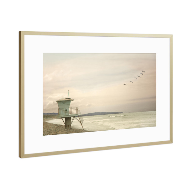 Poster mit Rahmen Gold "Rettungsturm am Strand" artboxONE - Natur,Menschen,Reise / Strand und Meer - Coast,Lifeguard,Beach,Sea