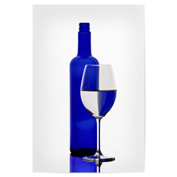 Poster "Blaue Weinflasche" artboxONE - Abstrakt - Wein,Flasche,Weinflasche,Bar,Restaurant,Bunt,Farbig,Farbe,Weinglas,Spiegelung