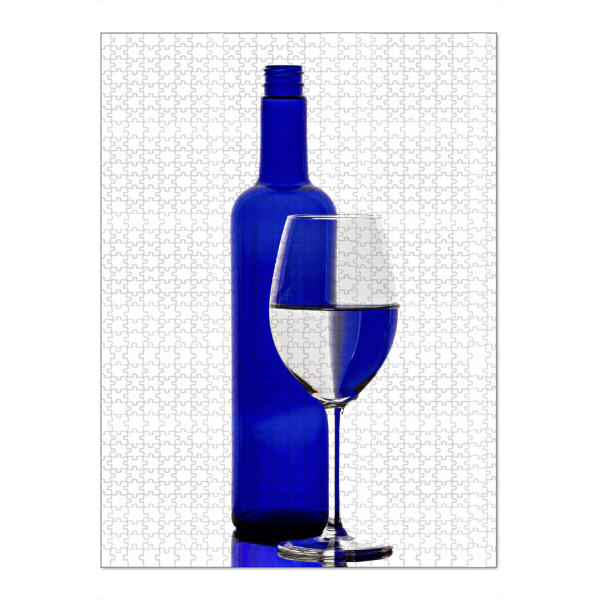 Puzzle Ravensburger "Blaue Weinflasche" artboxONE - Abstrakt - Wein,Flasche,Weinflasche,Bar,Restaurant,Bunt,Farbig,Farbe,Weinglas,Spiegelung