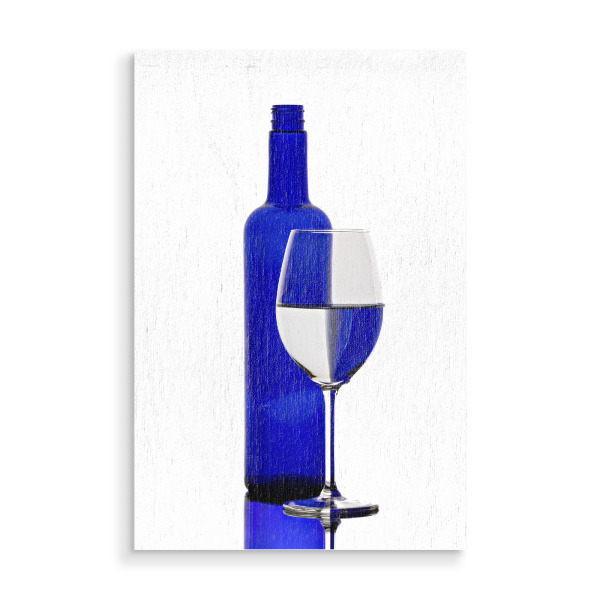 Holzbild "Blaue Weinflasche" artboxONE - Abstrakt - Wein,Flasche,Weinflasche,Bar,Restaurant,Bunt,Farbig,Farbe,Weinglas,Spiegelung