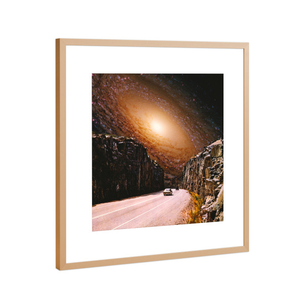 Poster mit Rahmen Kupfer "Intergalaktische Autobahn" artboxONE - Reise,Automobile,Galaxy