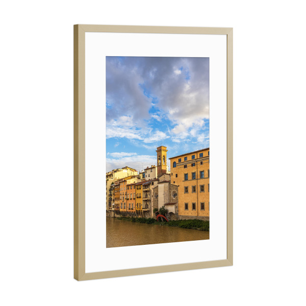 Poster mit Rahmen Gold "Gebäude am Fluss Arno in Florenz" artboxONE - Städte,Natur,Reise,Architektur,Reise / Länder