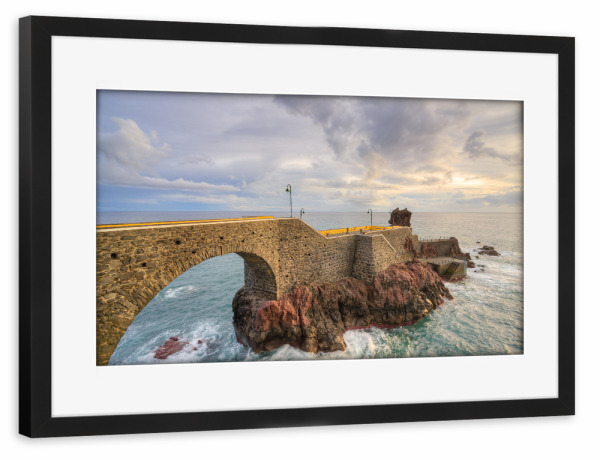 Poster mit Rahmen schwarz "Madeira Ponta do Sol am Abend" artboxONE - Reise,Reise / Strand und Meer,Reise / Länder