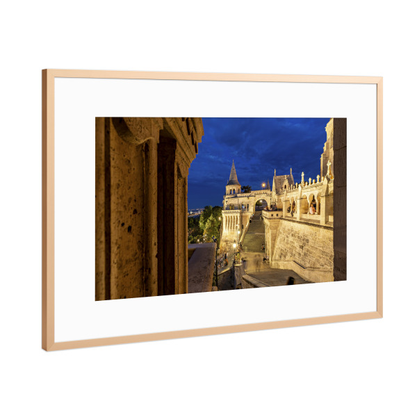 Poster mit Rahmen Kupfer "Fischerbastei zur blauen Stunde" artboxONE - Architektur - Budapest,Ungarn,Burgpalast,Fischerbastei,Burgviertel,Altstadt