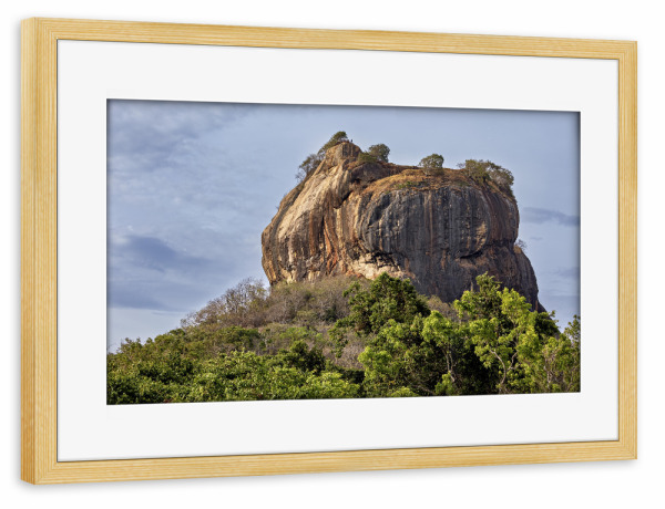 Poster mit Rahmen kiefer "Der Löwenfelsen von Sri Lanka" artboxONE - Natur,Reise / Asien - Sri lanka,Sigiriya,Löwenfelsen,Felsen,Natur,Landschaft