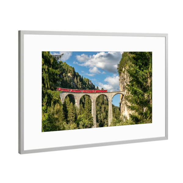 Poster mit Rahmen Silber "Landwasserviadukt Schweiz" artboxONE - Reise
