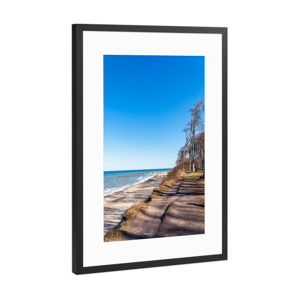 Poster mit Rahmen Schwarz (Metallic) "Steilküste am Gespensterwald" artboxONE - Natur,Reise,Reise / Strand und Meer