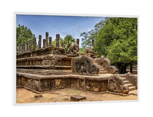 Poster mit weißem Rahmen "Die Tempelruinen von Polonnaruwa" artboxONE - Architektur,Reise / Asien