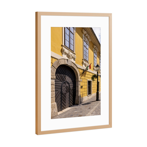 Poster mit Rahmen Kupfer "Das Burgviertel" artboxONE - Architektur - Budapest,Altstadt,Burgviertel,Tür,Tor
