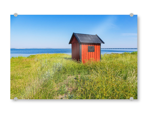 Acrylglasbild "Rote Holzhütte in Färjestaden" artboxONE - Natur,Reise,Architektur,Reise / Strand und Meer,Reise / Länder