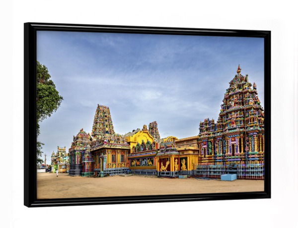 Poster mit schwarzem Rahmen "Die Tempel bunten von Trincomalee" artboxONE - Reise,Architektur - Sri lanka,Trincomalee,Tempel,Religion,Hinduismus