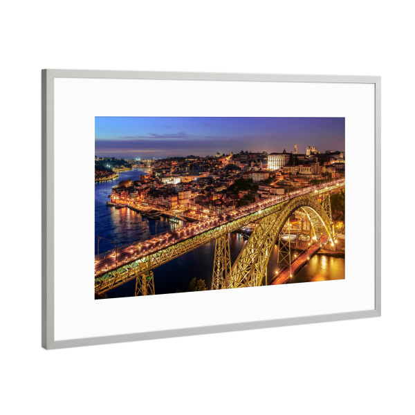 Poster mit Rahmen Silber "Porto Stadtpanorama" artboxONE - Städte,Architektur,Reise / Länder