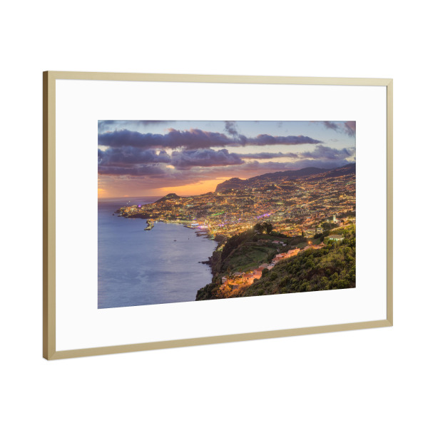 Poster mit Rahmen Gold "Madeira - Funchal am Abend" artboxONE - Städte,Reise,Reise / Länder