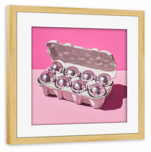 Poster mit Rahmen kiefer "Discokugel Eier im Karton" artboxONE - Natur,Essen & Trinken,Essen & Trinken / Obst & Gemüse