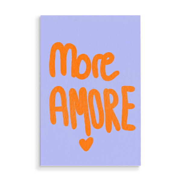 Holzbild "More Amore lila" artboxONE - Typografie,Liebe - Amore,More amore,Lila,Schriftzug,Schrift,Typo,Typografie,Bunt