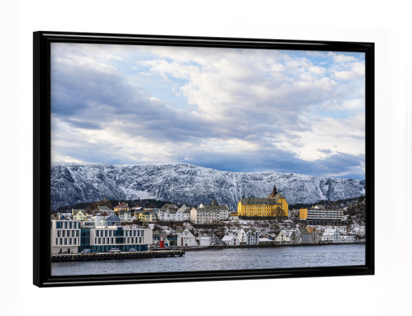 Poster mit schwarzem Rahmen "Stadt Ålesund in Norwegen" artboxONE - Natur,Reise,Architektur,Reise / Strand und Meer,Reise / Länder