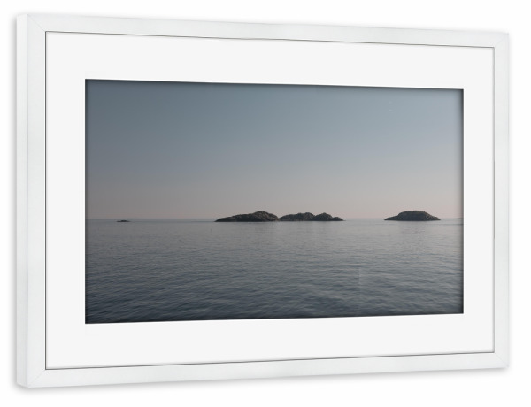 Poster mit Rahmen weiß "Lofoten Skerries" artboxONE - Natur,Reise - Inseln,Schären,Norwegische küste,Norwegen,Skandinavien,Meer