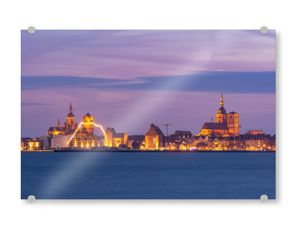 Acrylglasbild "Stralsund am Abend" artboxONE - Städte - Stralsund,Mecklenburg-vorpommern,Deutschland,Rügen,Altefähr,Hansestadt,Sund,Abenddämmerung