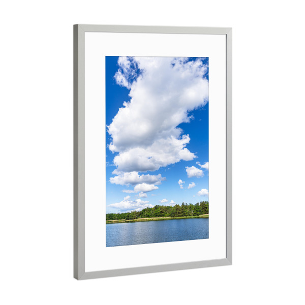 Poster mit Rahmen Silber "Wolken und Bäume auf Uvö" artboxONE - Natur,Reise,Reise / Strand und Meer,Reise / Länder