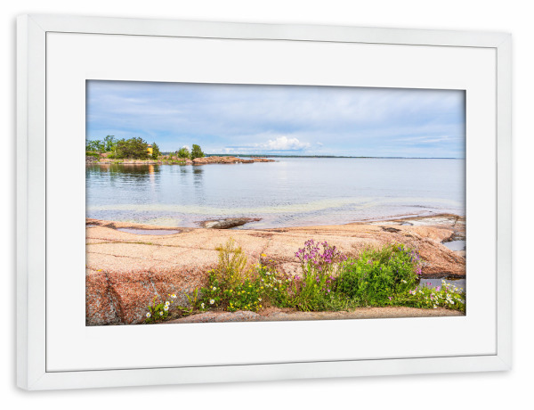 Poster mit Rahmen weiß "Landschaft bei Oskarshamn" artboxONE - Natur,Reise,Reise / Strand und Meer,Reise / Länder